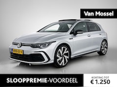 Volkswagen Golf - 1.5 eTSI R-Line Business 150 PK | R-Line | Automaat | Panoramadak | Stoelverwarming | App