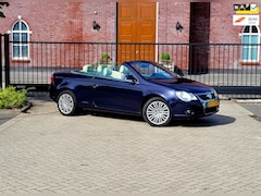 Volkswagen Eos - 2.0-16v FSI / Cabrio / Airco / Stoelverwarming / Nieuwe Apk / Trekhaak