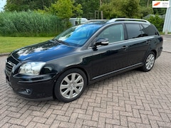 Toyota Avensis Wagon - 2.0 VVTi Luna Business LEDER STOELVERWARMING CLIMA NAVI CRUISE