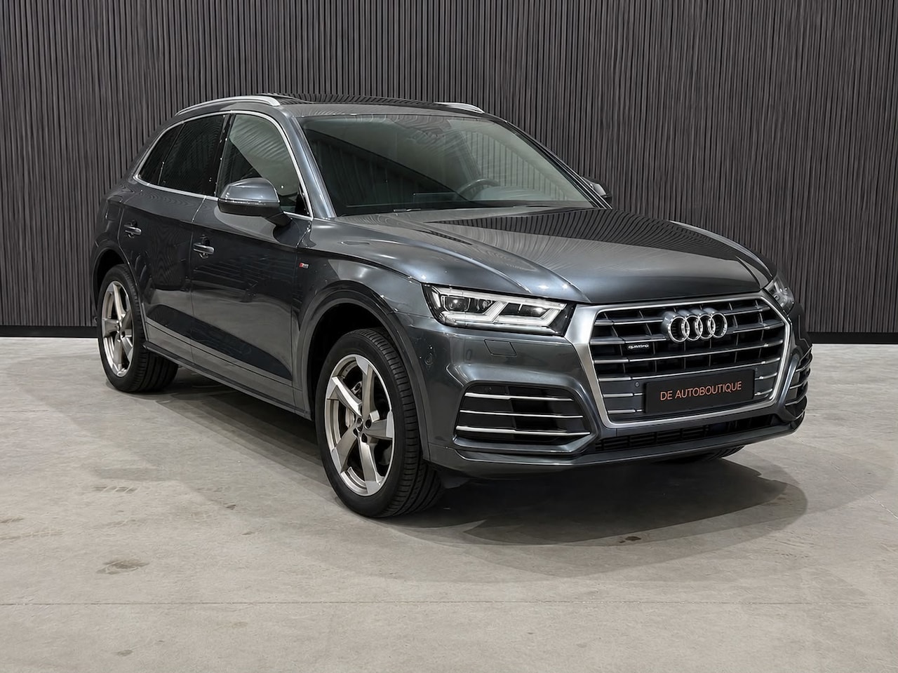 Audi Q5 - 2.0 TFSI Quattro 2x S-line / NL auto / Pano / Virtual / Trekhaak - AutoWereld.nl