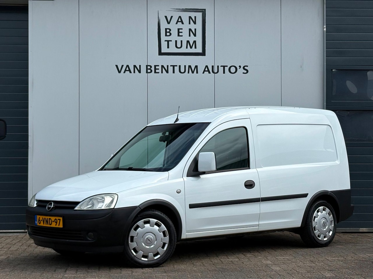 Opel Combo - 1.7CDTi 101pk Airco 168.000km MARGE! - AutoWereld.nl