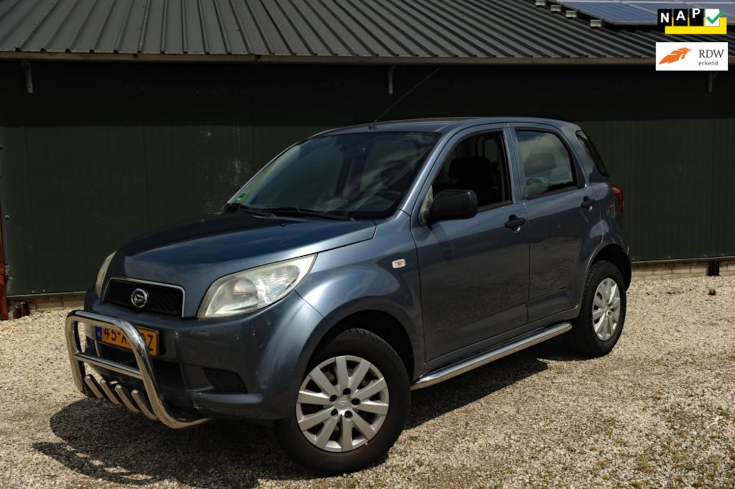 Daihatsu Terios - 1.5-16v Explore 2WD/AUTOMAAT/AIRCO/5DRS/ABS/ - AutoWereld.nl