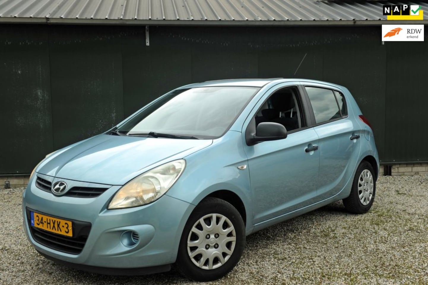 Hyundai i20 - EERSTE EIGENAAR/SCHUIFKANTELDAK/DEALERONDERHOUDEN/ISOFIX/ 1.2i ActiveVersion - AutoWereld.nl