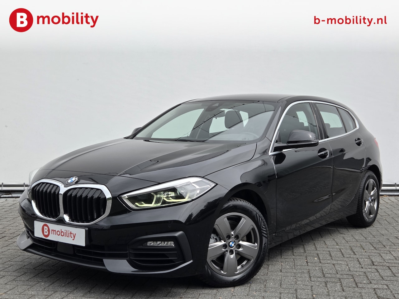 BMW 1-serie - 118i Executive Edition Automaat Apple CarPlay NL Auto! | LED | Cruise Control | Navigatie - AutoWereld.nl