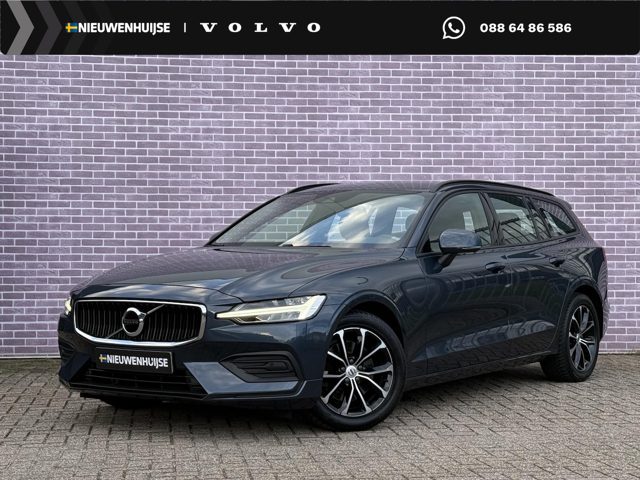 Volvo V60 - 2.0 B3 Essential Edition | Parkeercamera | Stoel/stuur verwarming | Apple Carplay/Android - AutoWereld.nl