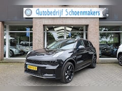 Lynk & Co 01 - 1.5 261PK +6.6Kwh LADEN BLACKLINE 360-CAMERA PANO/SCHUIF INFINITY DAB NAVI CARPLAY STOELVE
