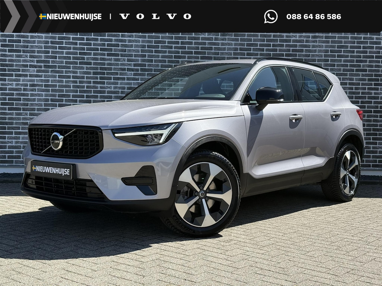 Volvo XC40 - 2.0 B4 Plus Dark | Trekhaak | Camera | Harman/Kardon |  Keyless Entry/start | elektrisch v - AutoWereld.nl
