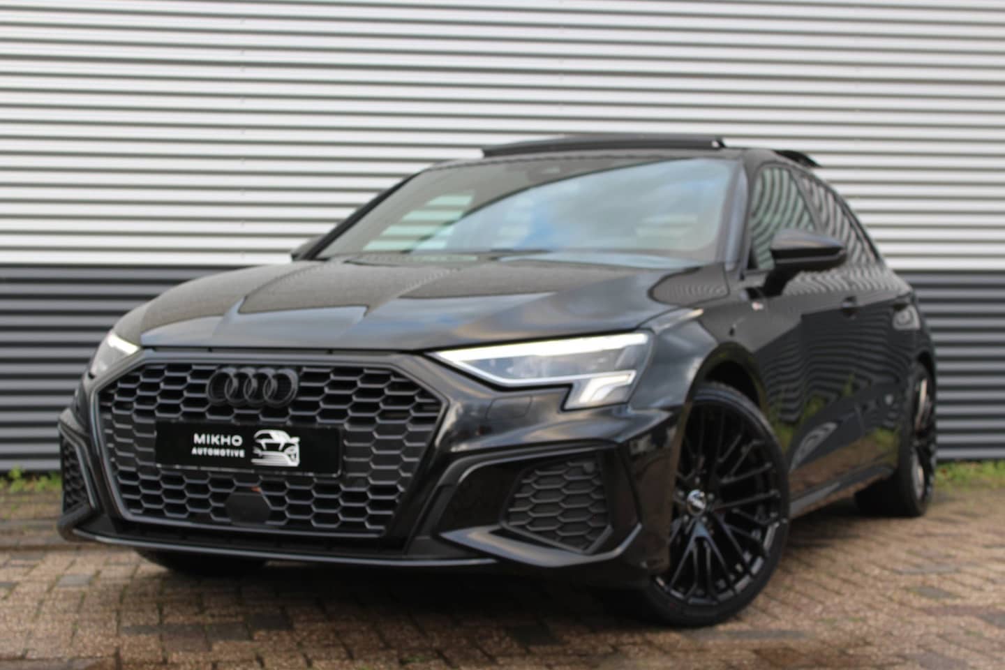 Audi A3 Sportback - 35 TFSI 2x S-Line | Panoramadak | B&O | HUD | RS Seats | Elektrische stoelverstelling | El - AutoWereld.nl