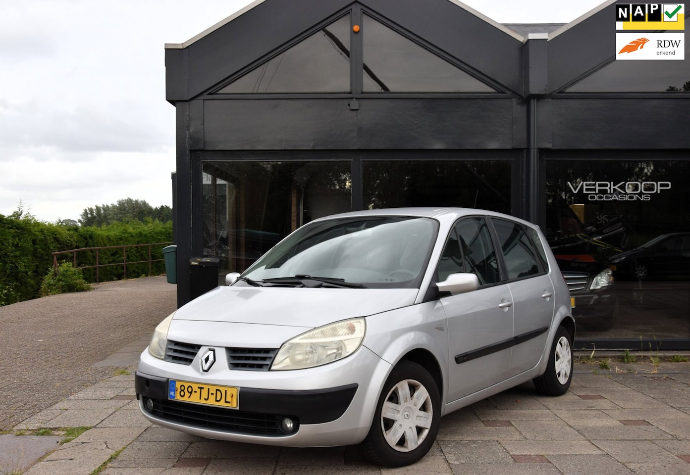 Renault Scénic - 1.6-16V Business Line 1.6-16V Business Line - AutoWereld.nl