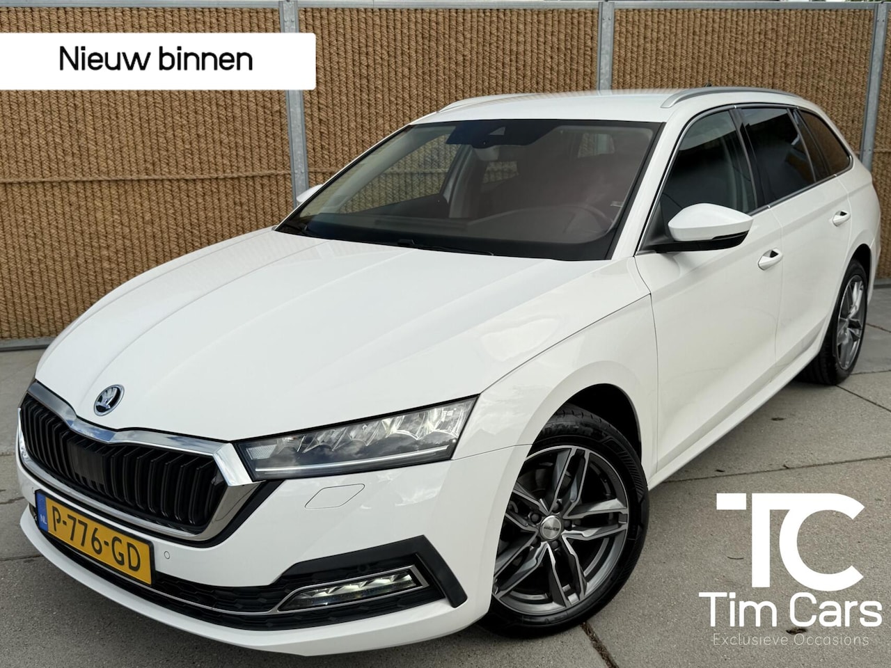 Skoda Octavia Combi - 1.0 e-TSI Business Edition Plus Automaat | Achteruitrijcamera | Stoelverwarming | LED verl - AutoWereld.nl