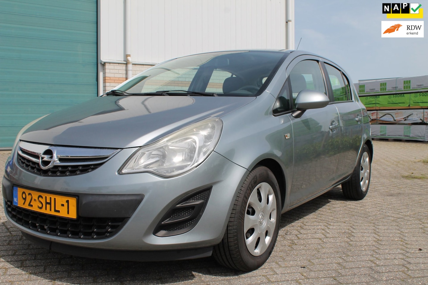 Opel Corsa - 1.2-16V Edition 1.2-16V Edition - AutoWereld.nl