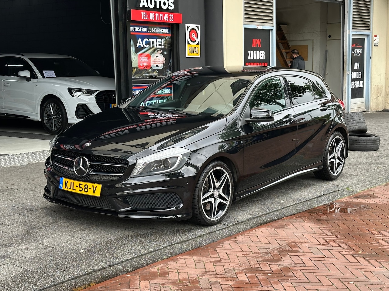 Mercedes-Benz A-klasse - 250 Amg Automaat Leer Clima Xenon/Led - AutoWereld.nl