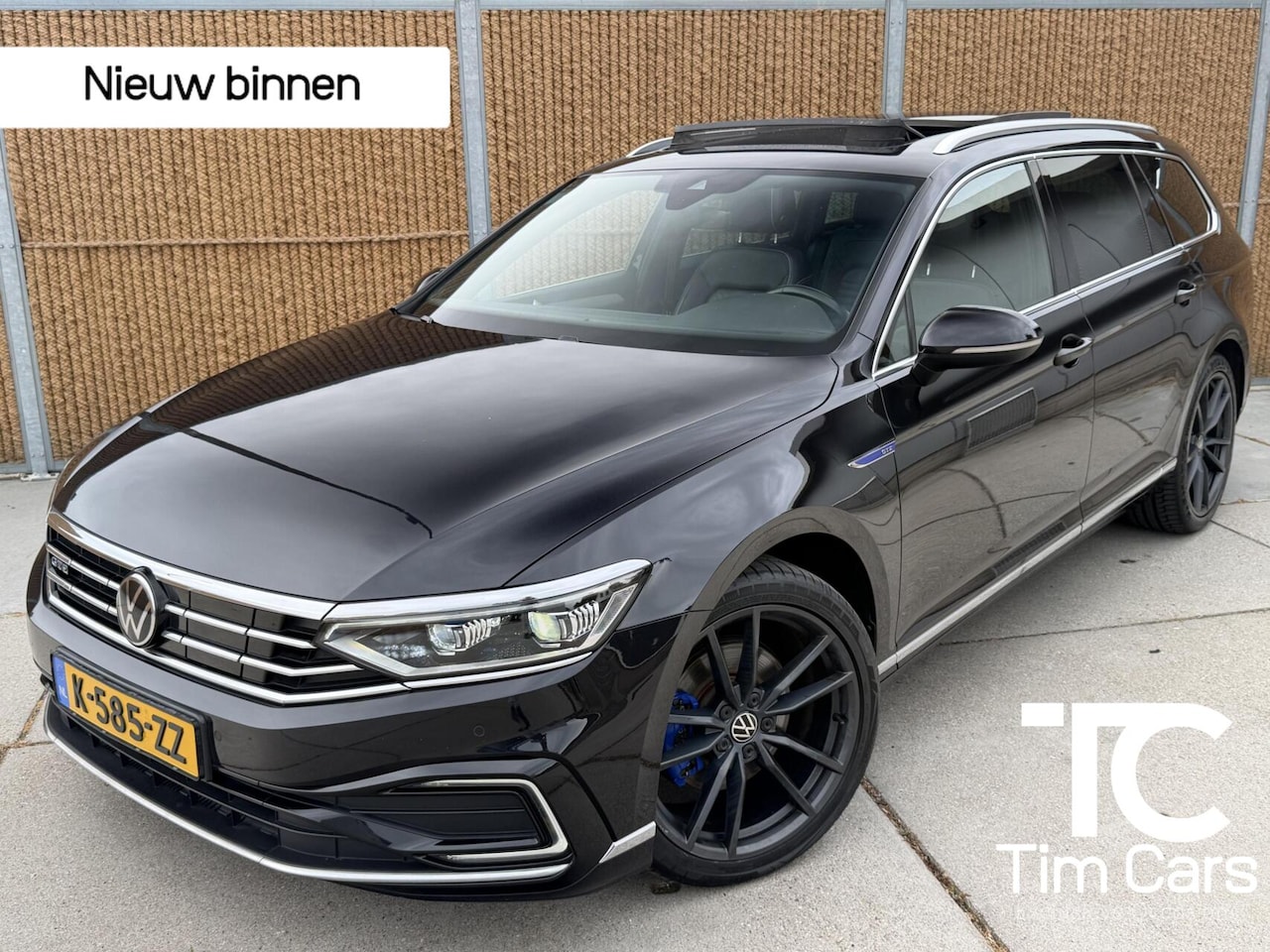 Volkswagen Passat Variant - 1.4 TSI PHEV GTE Business Automaat | Leren bekleding | Panoramadak | Elektrisch verstelbar - AutoWereld.nl