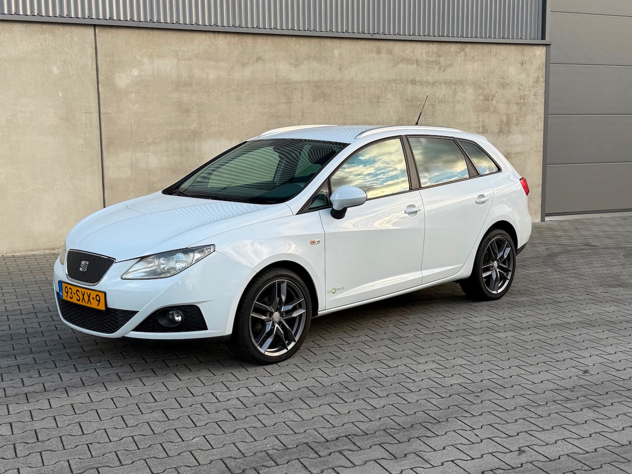 SEAT Ibiza ST - 1.2 TDI COPA Plus Ecomotive NAP+CRUISE CONTROL+CLIMATE AIRCO+RADIO CD AUX USB+VELGEN+TREKH - AutoWereld.nl