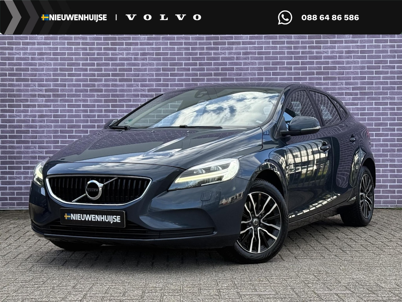 Volvo V40 - 2.0 T2 Nordic+ | Trekhaak | Standkachel | Volvo on Call | Stoelverwarming | Business pack - AutoWereld.nl