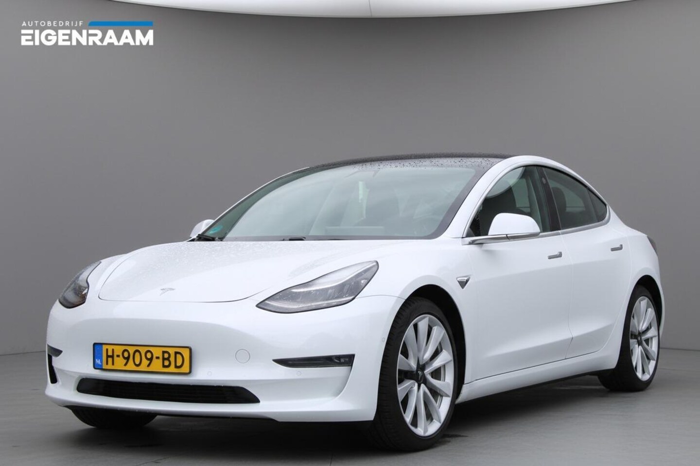 Tesla Model 3 - Long Range RWD Long Range AWD 75 kWh - AutoWereld.nl
