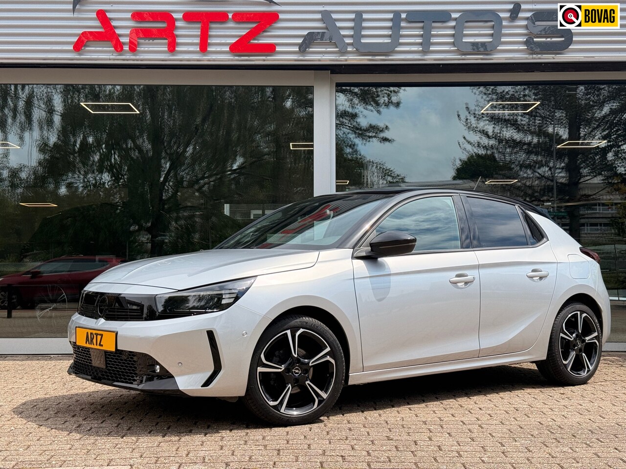 Opel Corsa - 1.2 GS l Panoramadak l LED l Carplay l Winter pack l Blind-spot - AutoWereld.nl