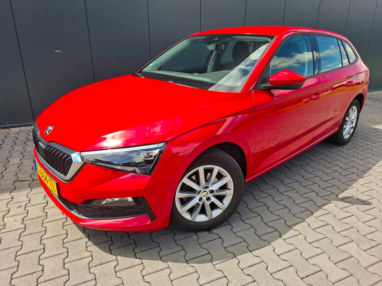 Skoda Scala - 1.5 TSI Business Edition virtual dashboard Carplay automaat - AutoWereld.nl