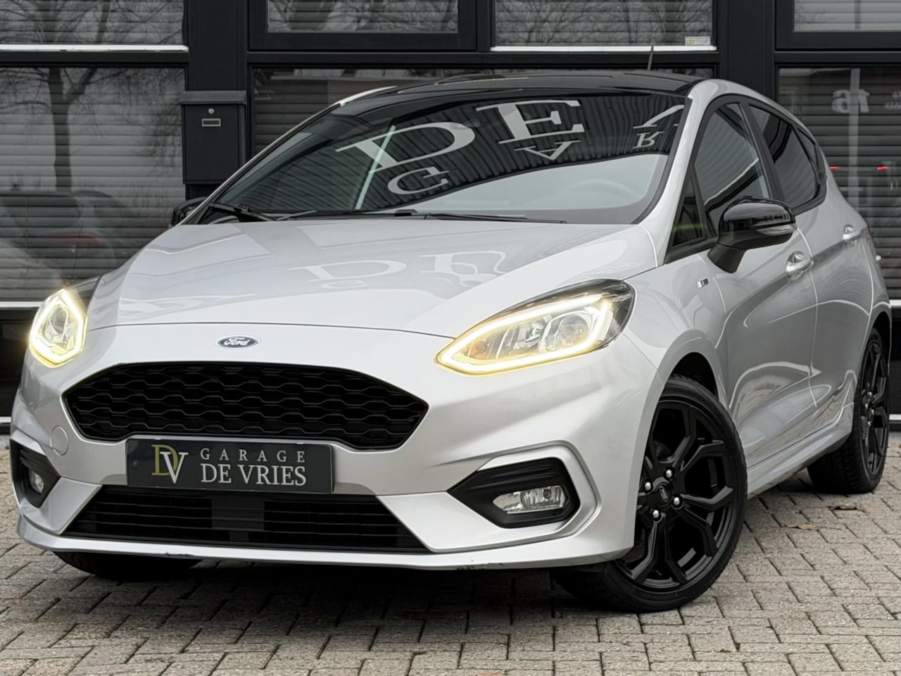 Ford Fiesta - 1.0 EcoBoost ST-Line Black Pack Full Option CarPlay Winter Pack Garantie - AutoWereld.nl