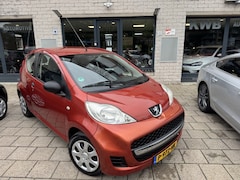 Peugeot 107 - 1.0-12V XR Nieuwe apk koppeling VV