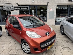 Peugeot 107 - 1.0-12V XR Nieuwe apk koppeling VV