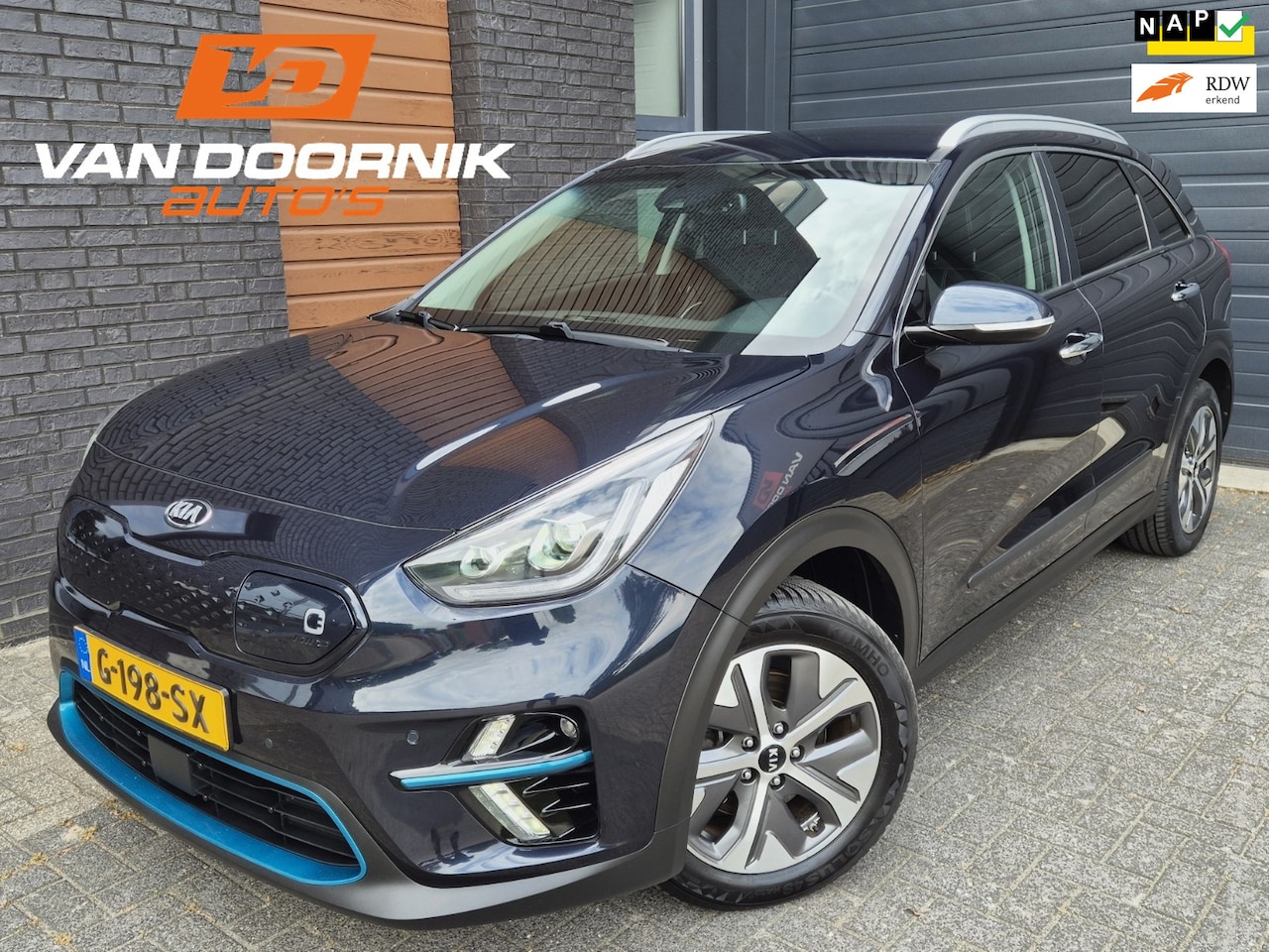Kia e-Niro - ExecutiveLine 64 kWh Carplay/Leder/JBL-Audio/Xenon/Compleet onderhouden! - AutoWereld.nl