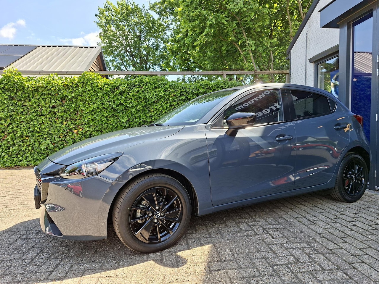 Mazda 2 - 1.5 e-SkyActiv-G 90 Homura 1.5 e-SkyActiv-G 90 Homura - AutoWereld.nl