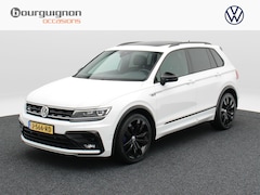 Volkswagen Tiguan - 1.5 TSi 150 Pk Automaat Highline Business R-Line | Black Style | Trekhaak | Stoelverwarmin