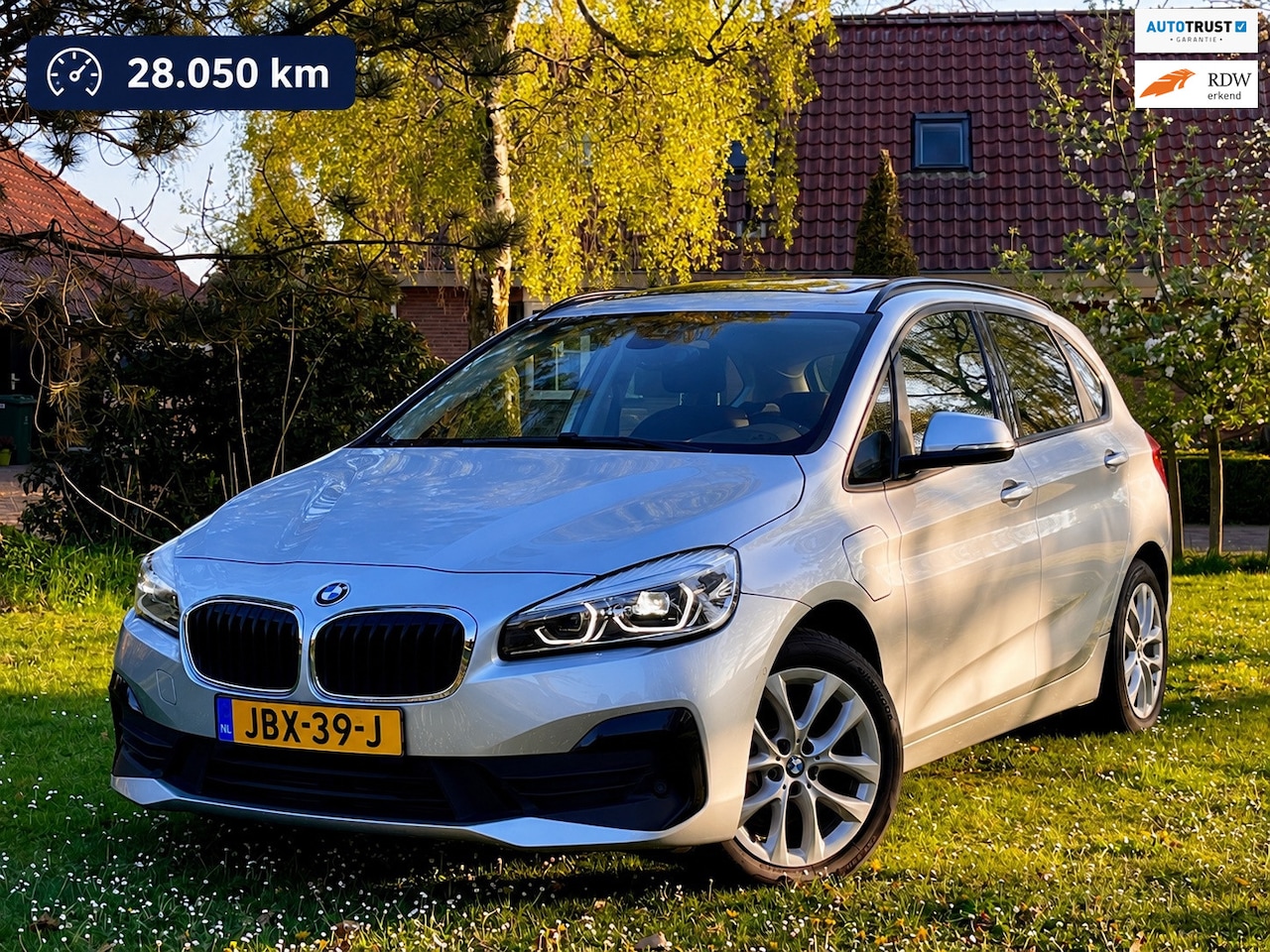BMW 2-serie Active Tourer - 225xe High Executive|RIJKLAAR|PANO|Harman/Kardon|4WD|Topstaat|Lage km|Camera - AutoWereld.nl