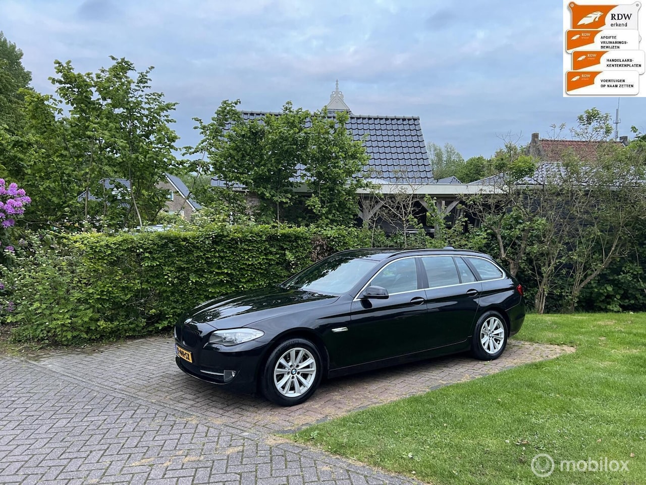 BMW 5-serie Touring - 528xi High Executive 528xi High Executive - AutoWereld.nl