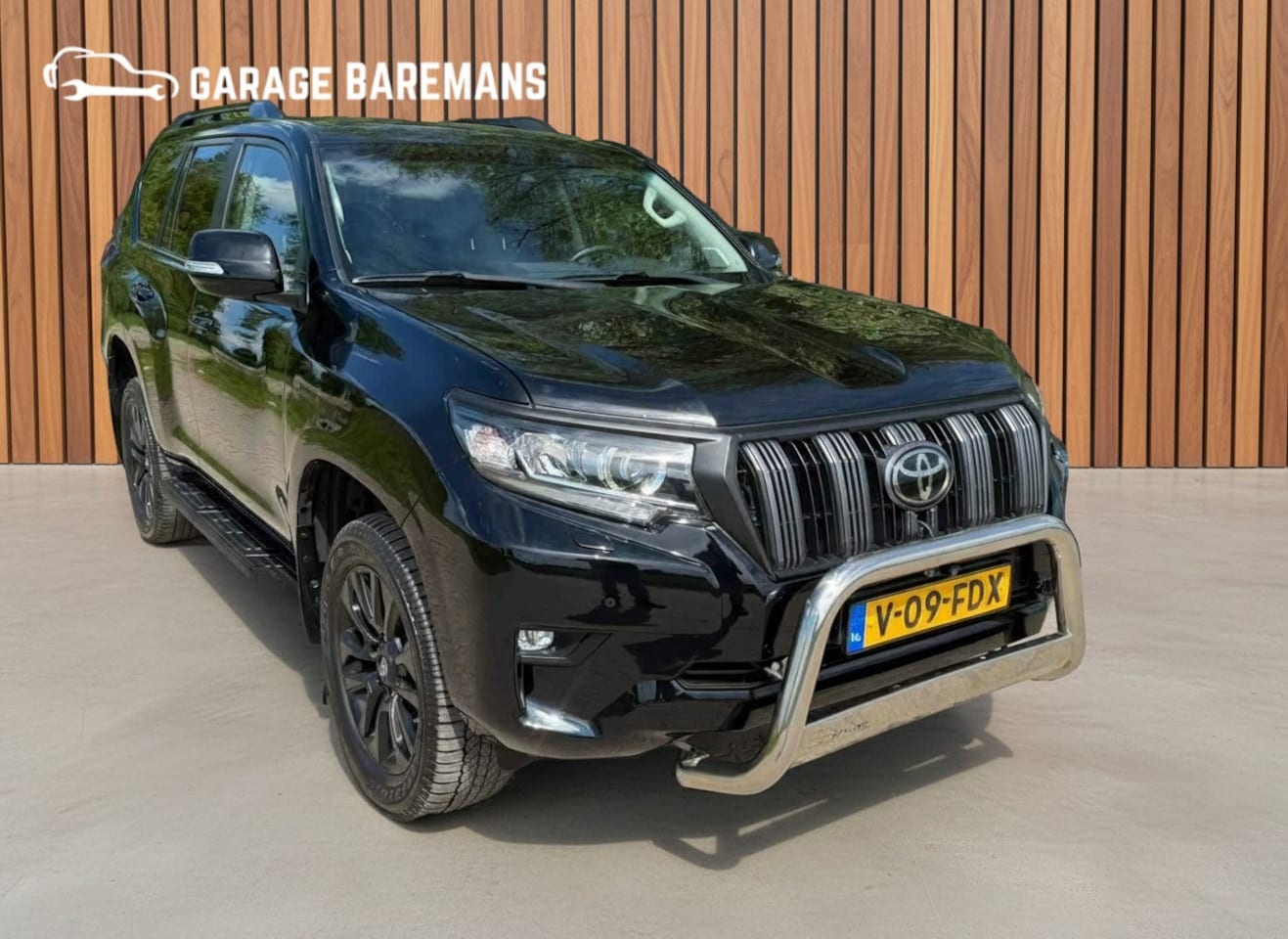Toyota Land Cruiser 150 - 2.8 D-4D-F Professional Black line Window Van - AutoWereld.nl