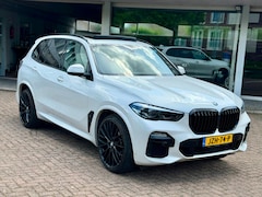 BMW X5 - XDrive45e High Executive|SkyLounge|Luchtvering|Wit Leer|Harman-Kardon|CarPlay|Pano|Camera