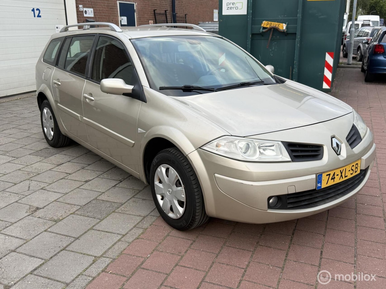 Renault Mégane Grand Tour - 1.6-16V Business Line 1.6-16V Business Line - AutoWereld.nl