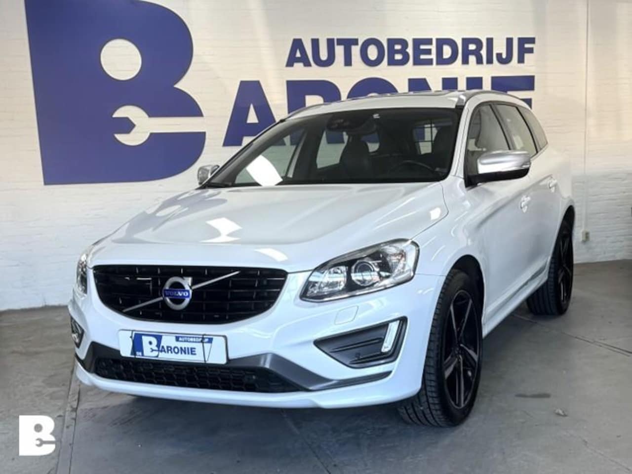Volvo XC60 - 2.0 D4 FWD R-Design 2.0 D4 FWD R-Design, schuifdak, adaptive cruise - AutoWereld.nl