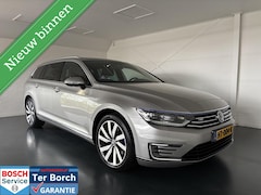 Volkswagen Passat Variant - 1.4 TSI GTE Highline, PANO, T-HAAK, LED