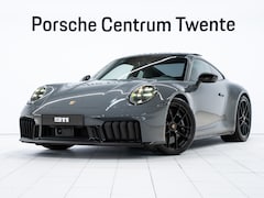 Porsche 911 - Carrera 4 GTS