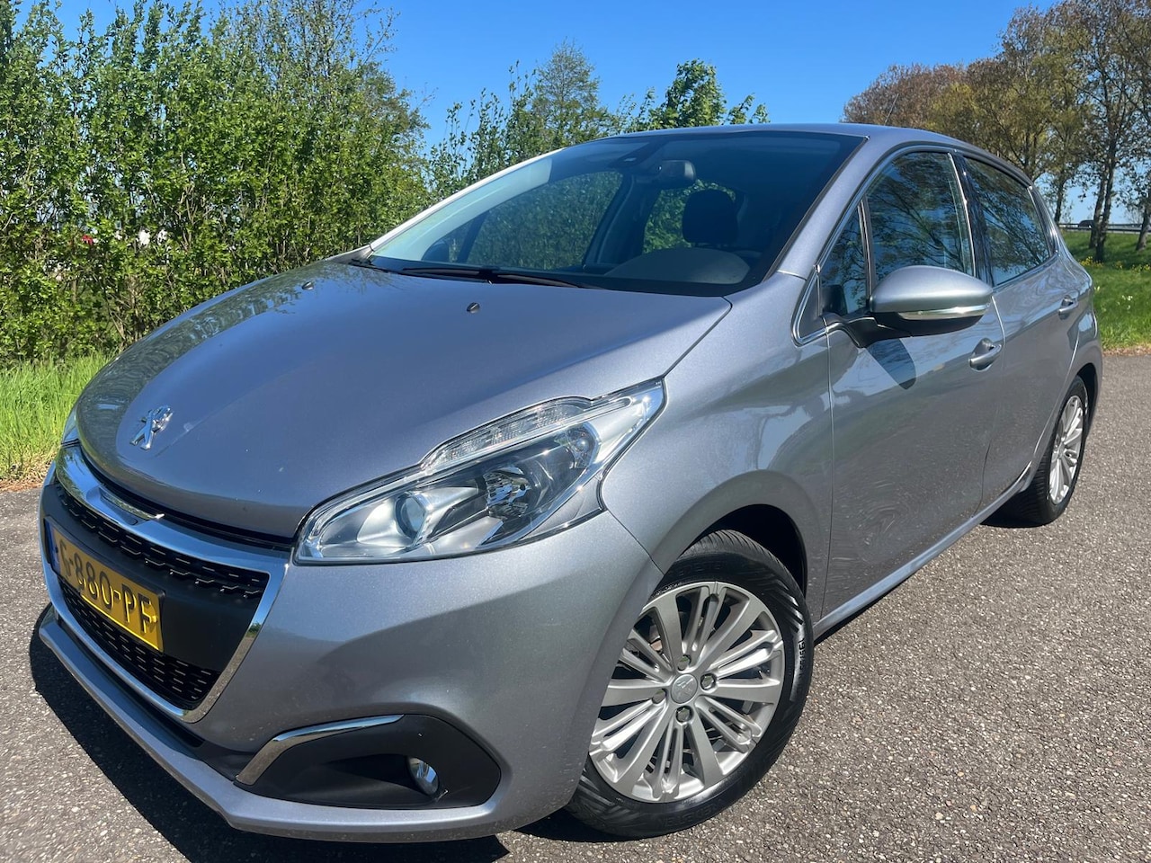 Peugeot 208 - 1.2 PureTech Blue Lease Allure 1.2 PureTech Blue Lease Allure - AutoWereld.nl