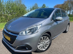 Peugeot 208 - 1.2 PureTech Blue Lease Allure