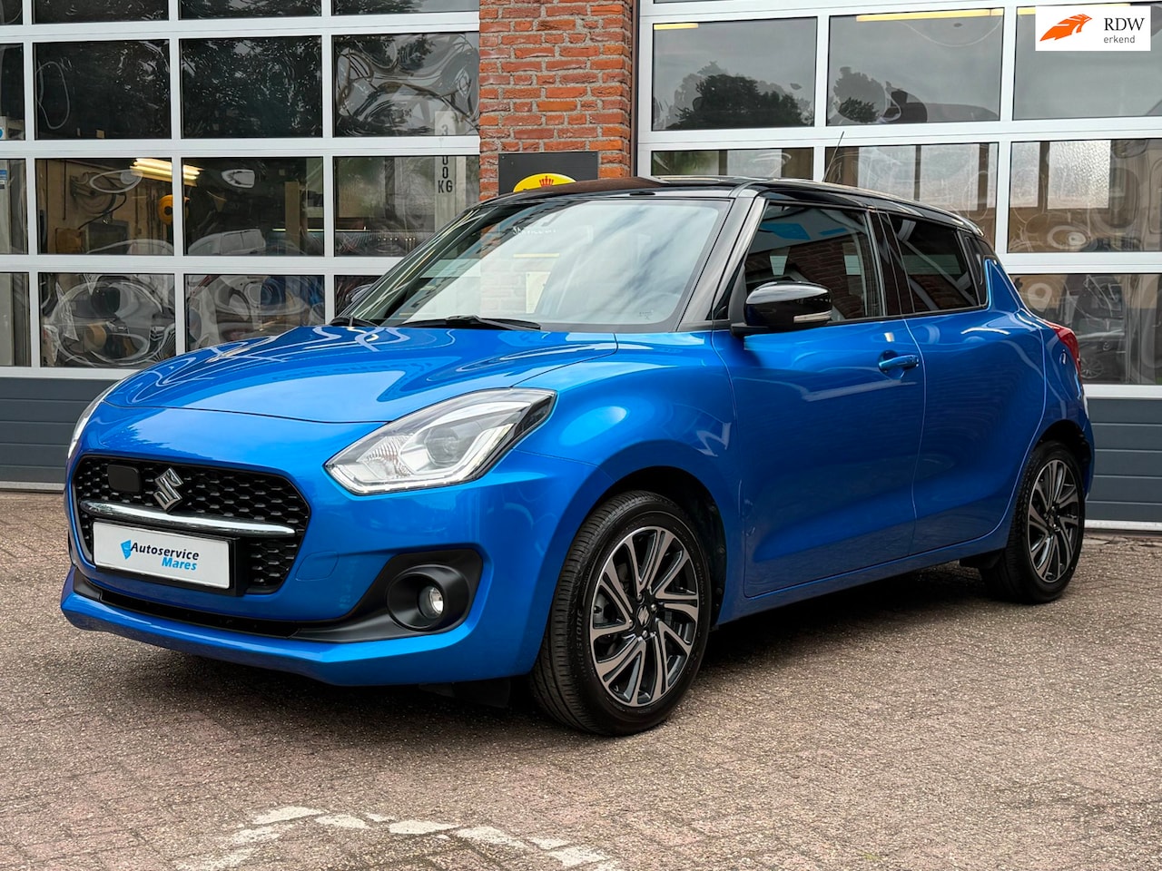 Suzuki Swift - 1.2 Style Smart Hybrid 1.2 Style Smart Hybrid, navi, camera, adapt cruise, stoelverw, clima - AutoWereld.nl