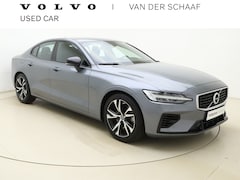Volvo S60 - T6 AWD Twin Engine R-Design | Sportstoelen | Trekhaak | Hemel donker | Camera achter | Sto
