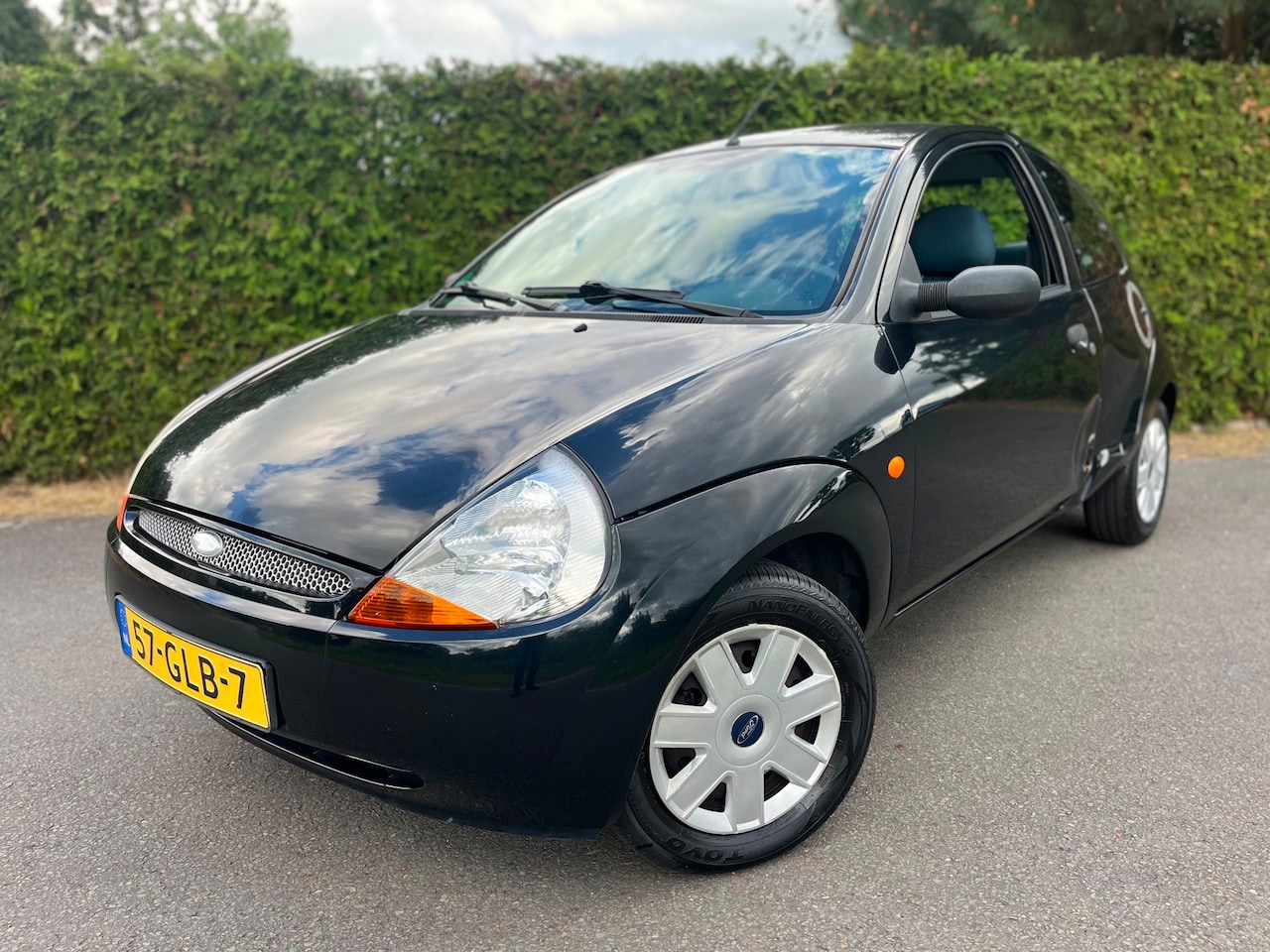 Ford Ka - 1.3 Cool & Sound AIRCO APK LICHTE SCHADE !! - AutoWereld.nl
