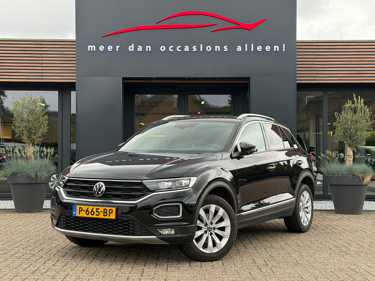 Volkswagen T-Roc - 1.5 TSI Sport Business R 1.5 TSI 150pk Sport Business R - AutoWereld.nl