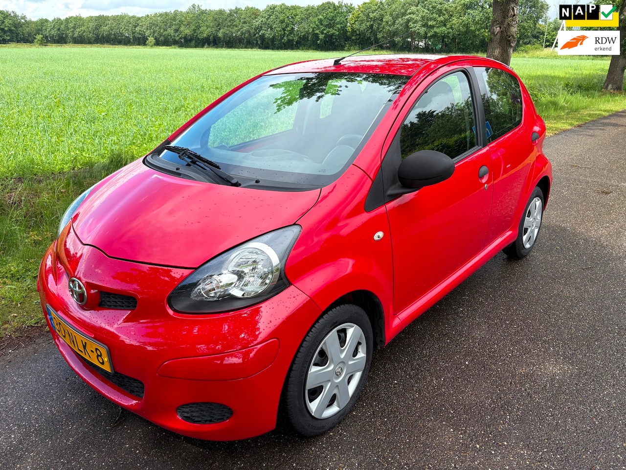 Toyota Aygo - 1.0-12V Access Airco/Apk/95Dkm/N.A.P./Zuinig - AutoWereld.nl
