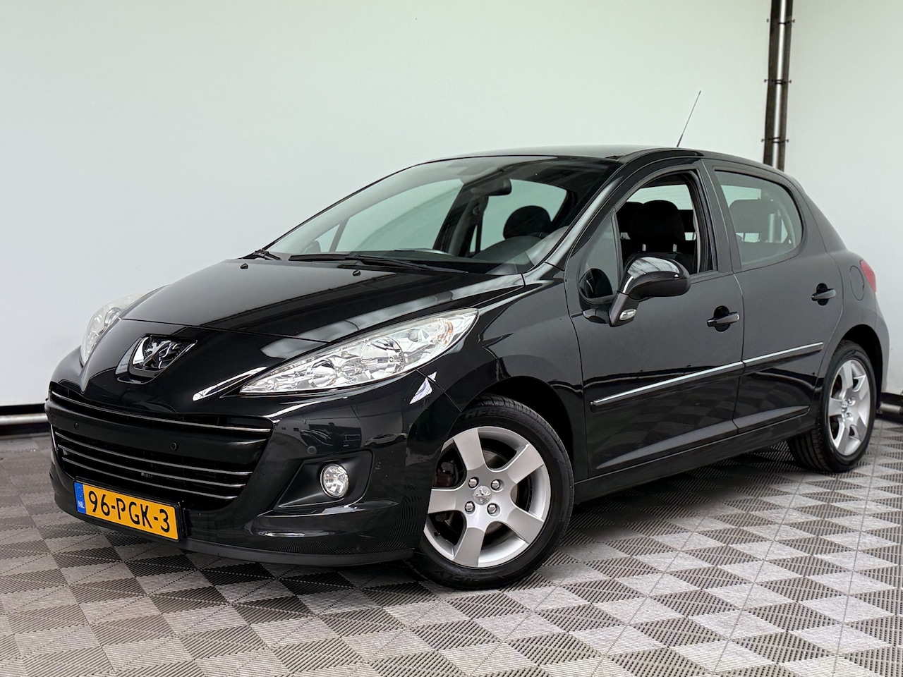 Peugeot 207 - 1.6 VTi XS 5-drs Pano ECC Automaat - AutoWereld.nl