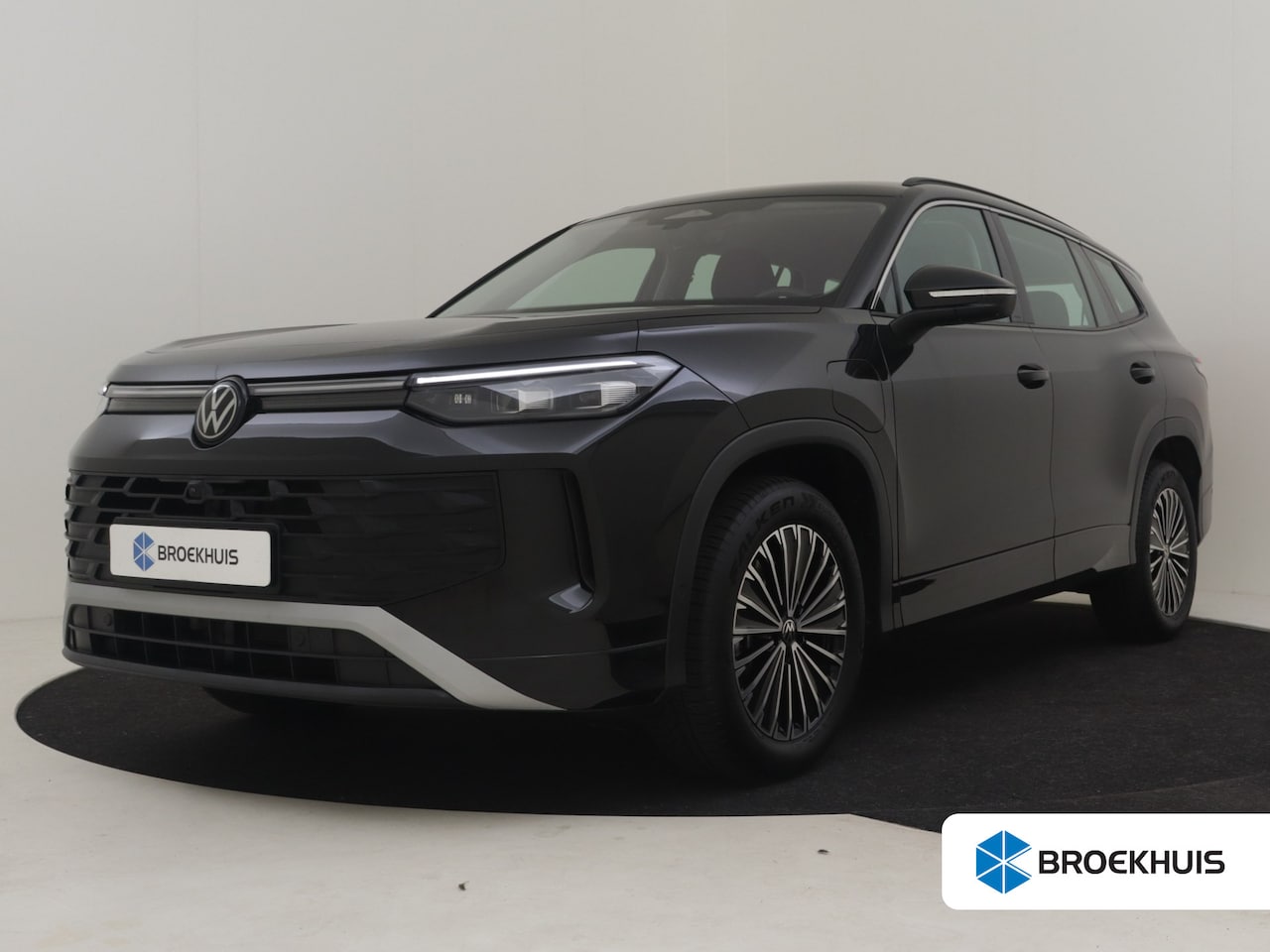 Volkswagen Tayron - 1.5 eHybrid Life Edition 204Pk DSG/AUTO | Rondomzicht camera | Trekhaak uitklapbaar | Adap - AutoWereld.nl