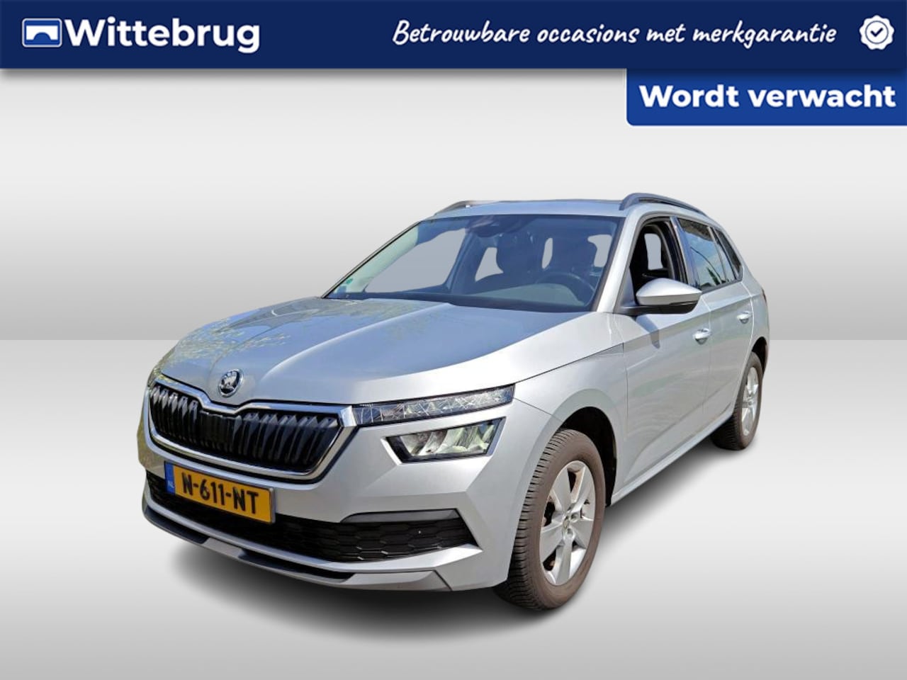 Skoda Kamiq - 1.0 TSI Ambition / Digitaal dashboard / Navigatie / App connect / Parkeersensoren achter / - AutoWereld.nl