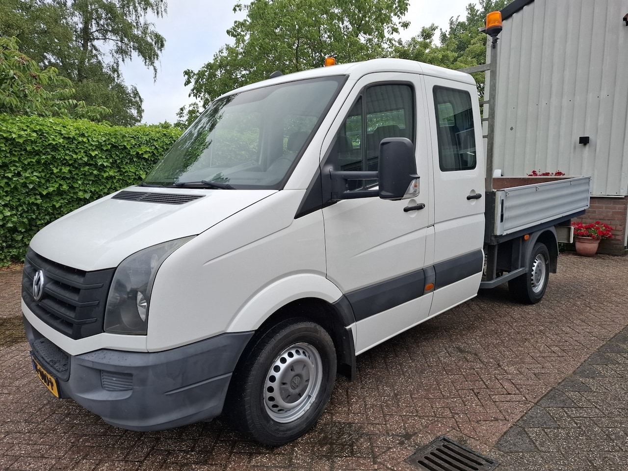 Volkswagen Crafter - 50 2.0 TDI L2H1 DC 6-ZITPLAATSEN OPEN LAADBAK 163PK - AutoWereld.nl