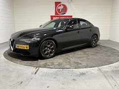 Alfa Romeo Giulia - 2.0T Super, Nieuwstaat, Volledig dealer onderhouden, Leder met memory, Cruise, Clima, Navi