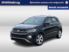 Volkswagen T-Cross - 1.0 TSI 110PK Style / LED / Digitale Cockpit / Stoelverwarming / Parkeersensoren V+A / Key