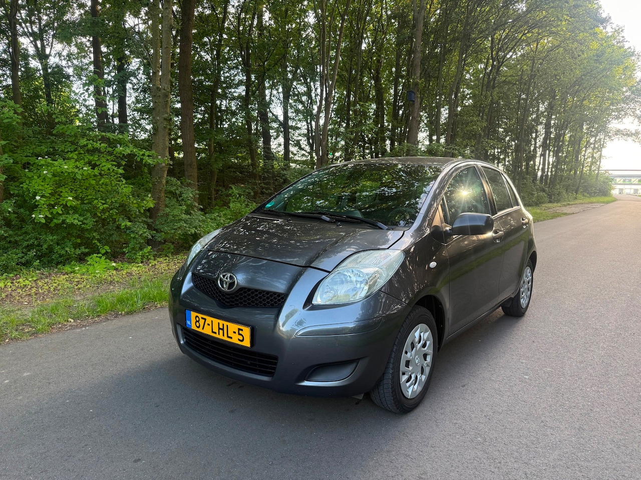 Toyota Yaris - 1.0 VVTi Acces 1.0 VVTi Acces, 4-deurs, Airco, Nwe APK! - AutoWereld.nl